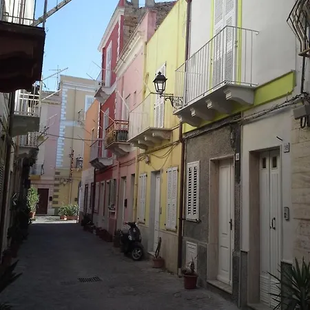 Mio & Tuyo Carloforte (Isola di San Pietro)